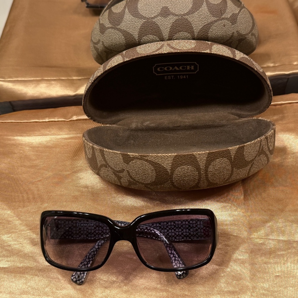 Coach Classic Sunglasses (Black)